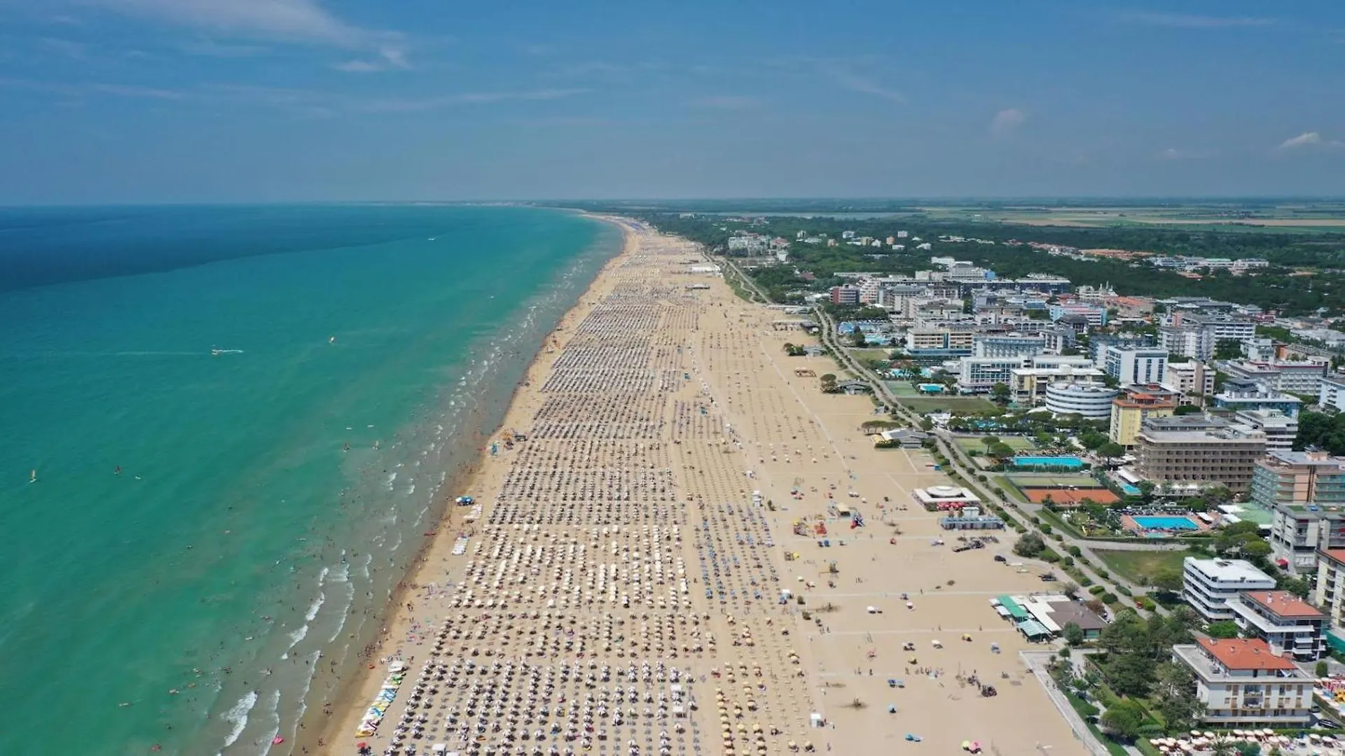 Furnished Apartment Near The Beach بيبيوني